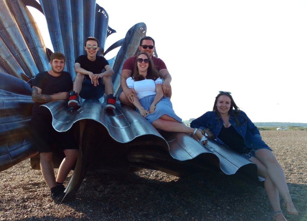 Sally Sara Holter (@maybebubbleblis) on Twitter photo 