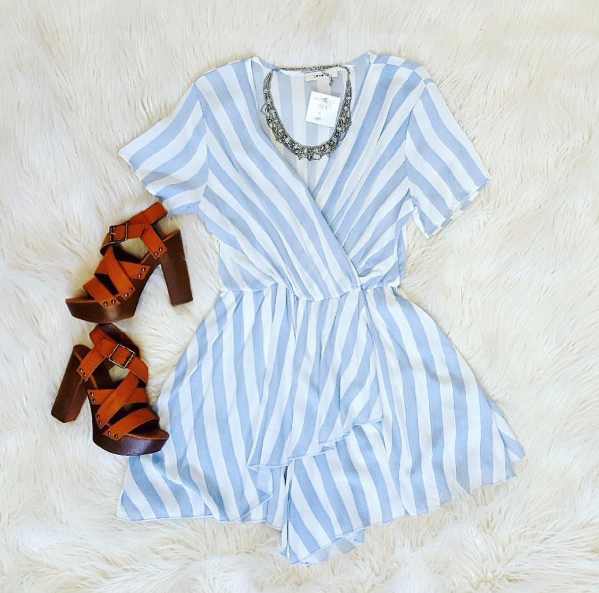 ThreadLust's tweet photo. Our "Everything's Right" romper is back!! 😍💕 https://t.co/pSMExItbnk