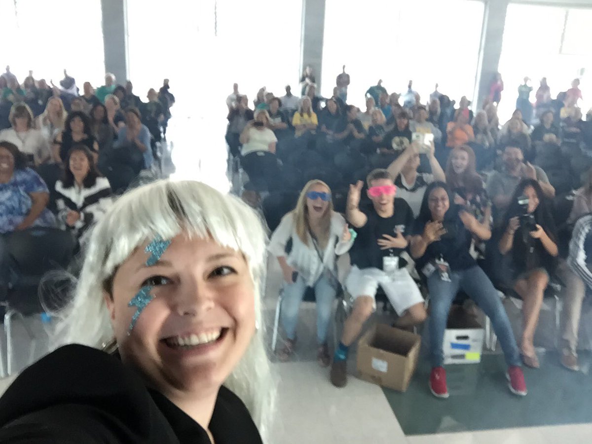 TechTimeWithJ9's tweet photo. Gaga selfie! #tapbtt #fshisdpdfun17 https://t.co/Km6kBwL3b7