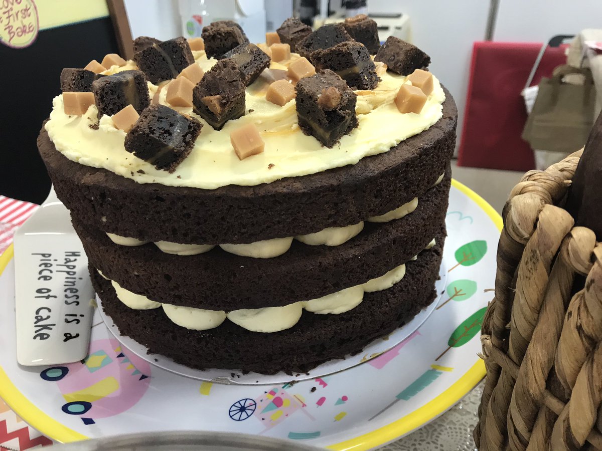 LoveAtFirstBake tweet picture