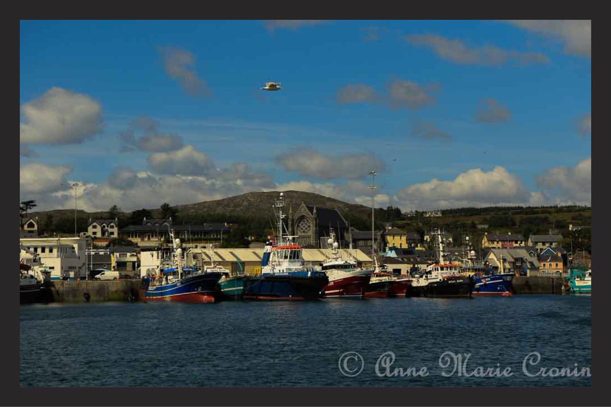 am_cronin's tweet photo. No Place like home #castletownbere #Beara #WildAtlanticWay @CastletownRNLI @wildatlanticway https://t.co/1hoA5Q7GQQ