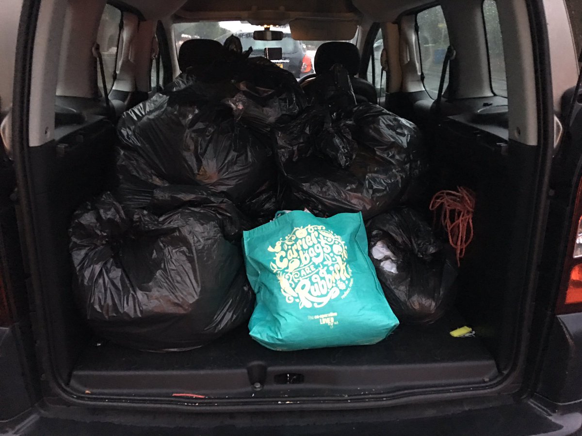 ReuseLittleboro's tweet photo. This is an everyday  occurrence, support is overwhelming #littleborough donations flooding in #brilliant https://t.co/uAgYndZo74