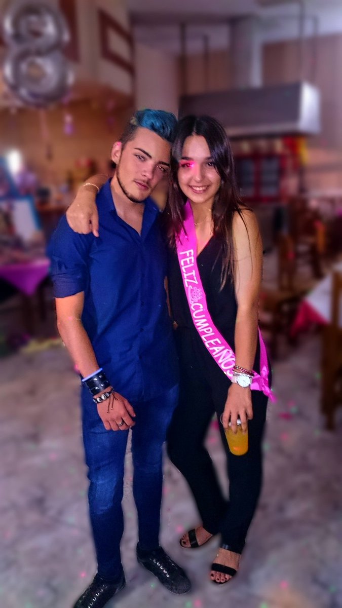 HectorMusiK98's tweet photo. 1 año desde la locura azul 😋 https://t.co/FpK01RZRfs