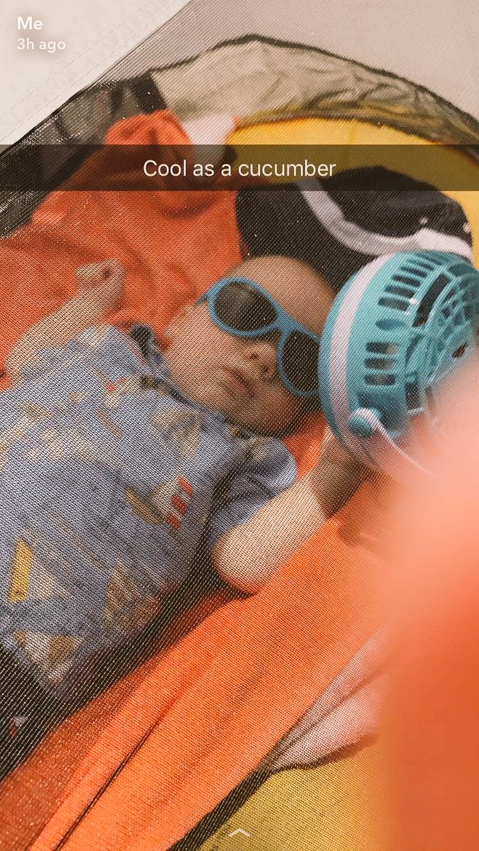 jennfaus's tweet photo. #beachin 🌊😎🌴#pcb2017 Wyatt's first beach trip #11weeksold https://t.co/C1QexURu7X