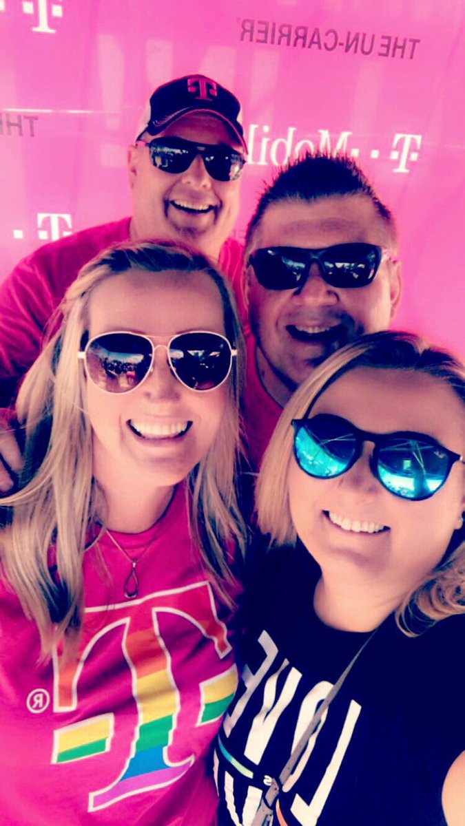 JennyC_TX's tweet image. Happy 14th Workiversary @Kraus__M! Appreciate all you do for CLE and OWP! @TMobile @tmobilecareers