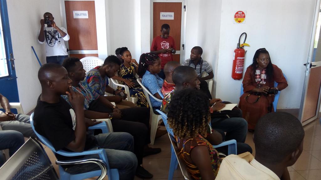 defassouantoine's tweet photo. Dans le souci de rencontrer des jeunes leaders intervenant dans la SRAJ,Génération qui ose a réuni les jeunes du MAJ https://t.co/dMzBhemmvK