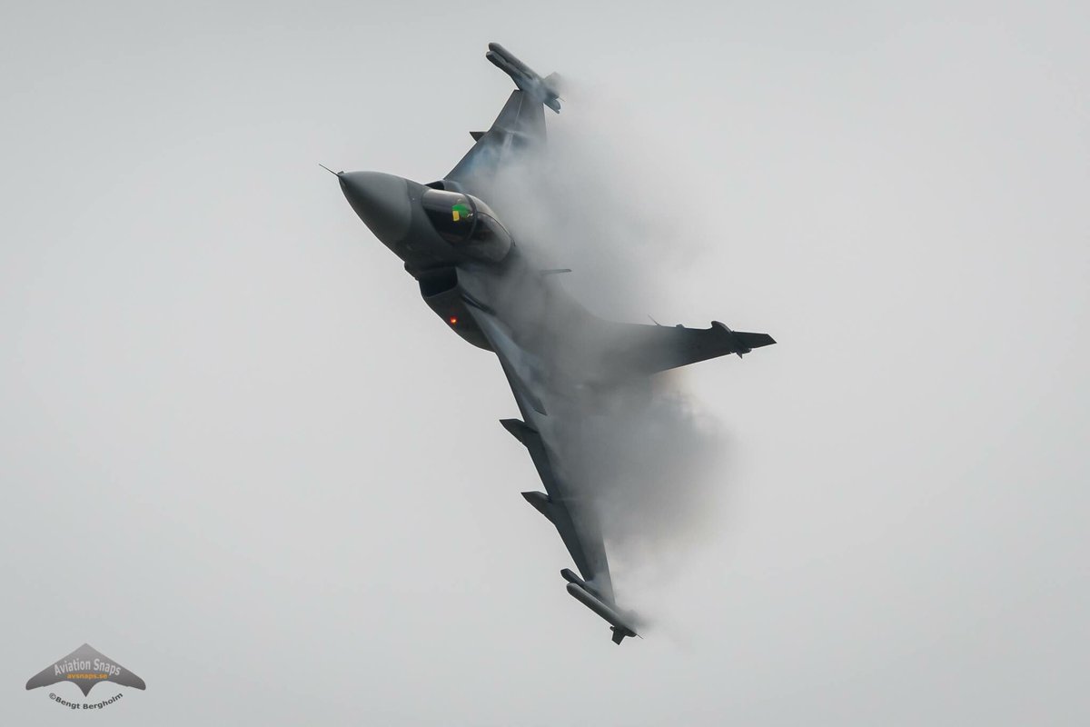 gripendisplay tweet picture