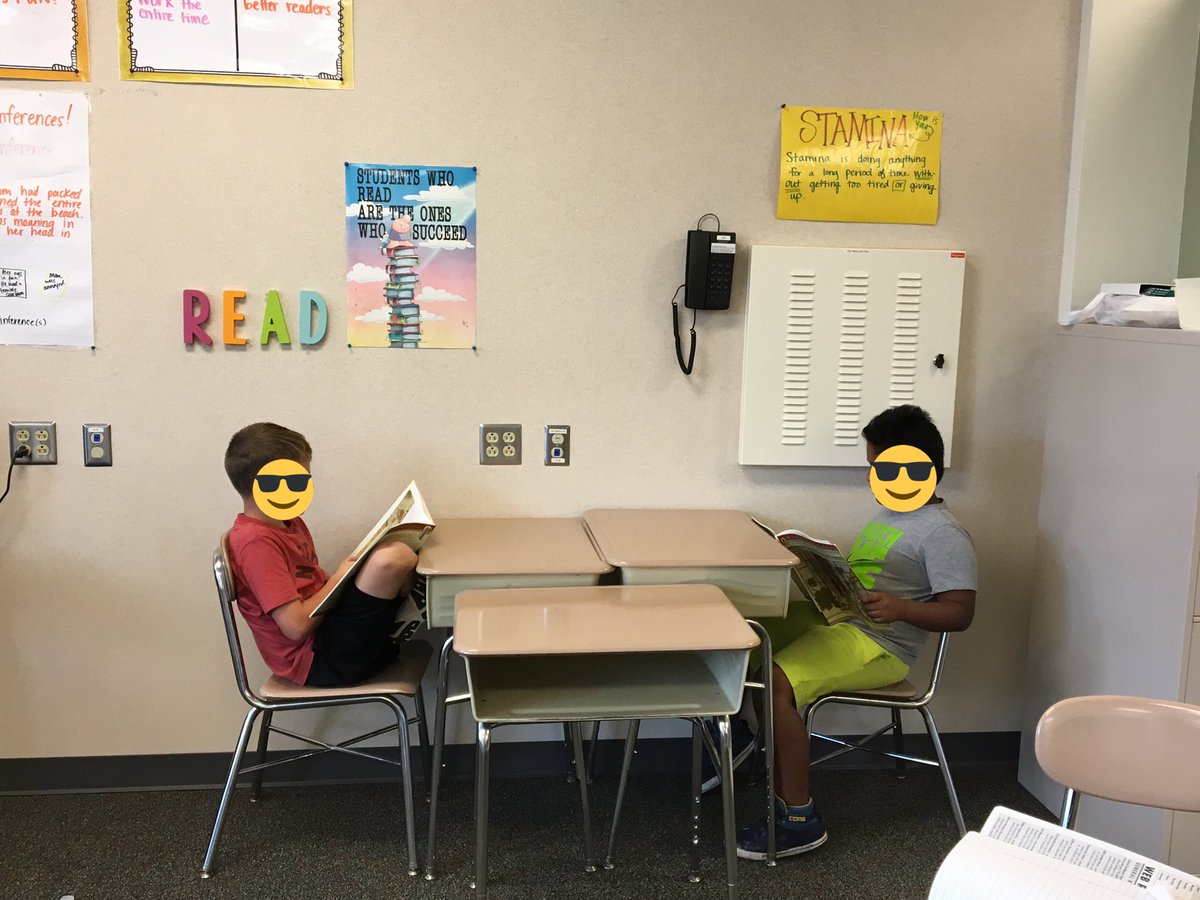 Villanuevas1st's tweet photo. Reading stations were rockin' & rollin' this week! 🙌🏼😎 #tobecomebetterreaders #tohavefun https://t.co/0b2LcmrRDV