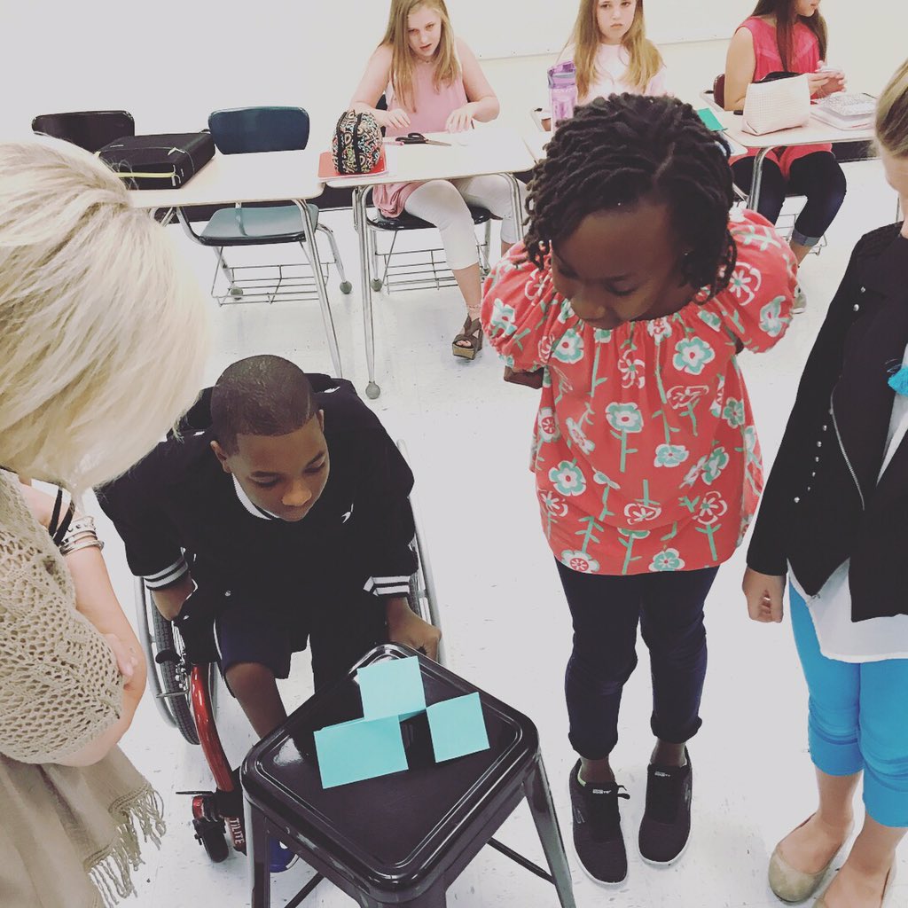 perryatpizitz's tweet image. 