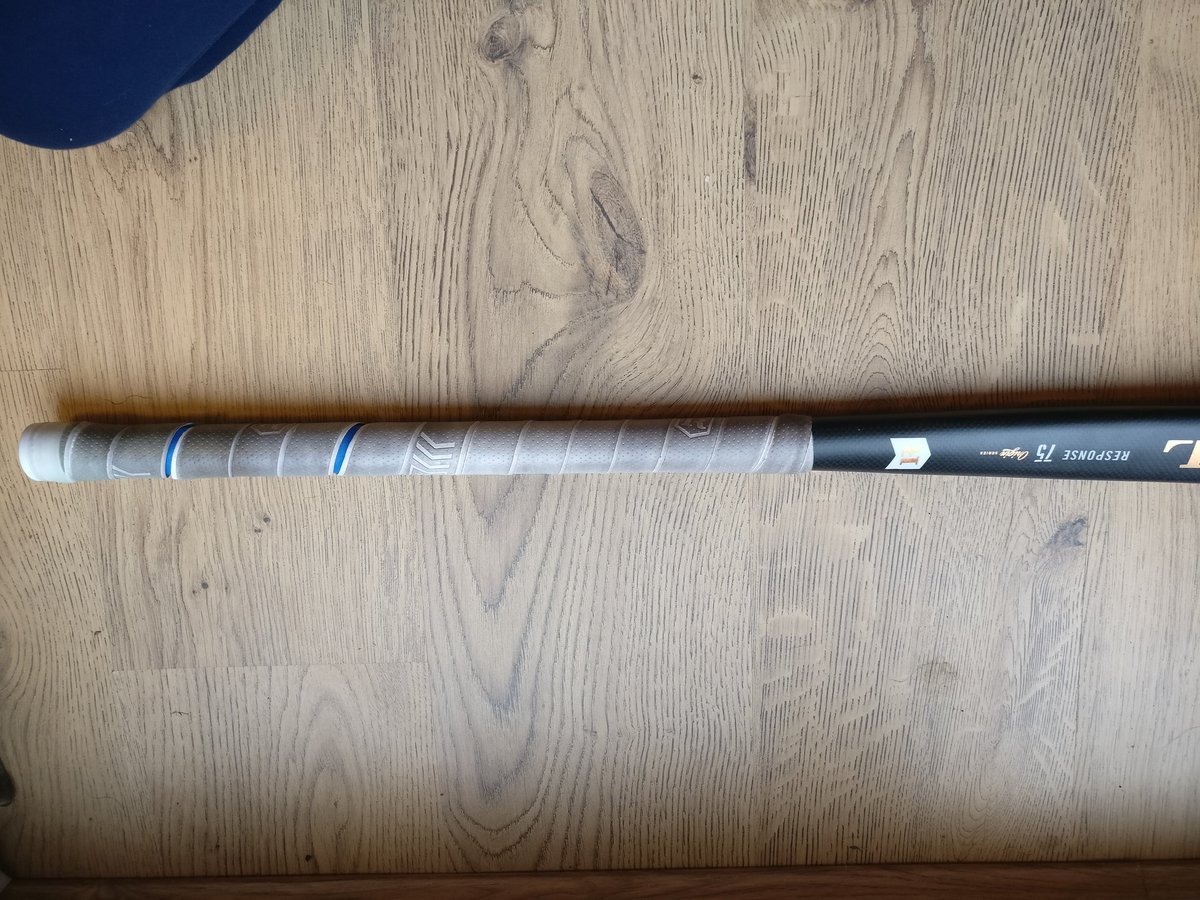 Rob2Country's tweet image. . @RitualHockey Response 75.. Love the stick, very disappointed with the grip. Only used 10 times since new 😒