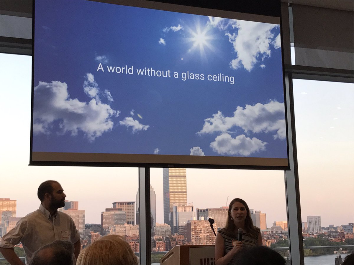 WomenInno's tweet image. MT @tinaadolfsson When u realize ALL FOUR startups presenting are led by #FemaleFounders @MassInno  #MIN101