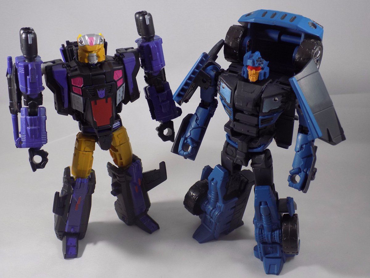Minor/Repaint Titans Return Krok 2.0 TFW2005 The 2005 Boards