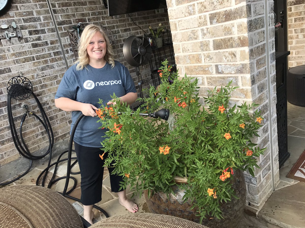 JenLeWinter's tweet photo. Volunteer selfie!! Watering plants in Texas Heat! Anyone else need a watering? #hedgcoxesummerselfies https://t.co/LRAcuJb4we