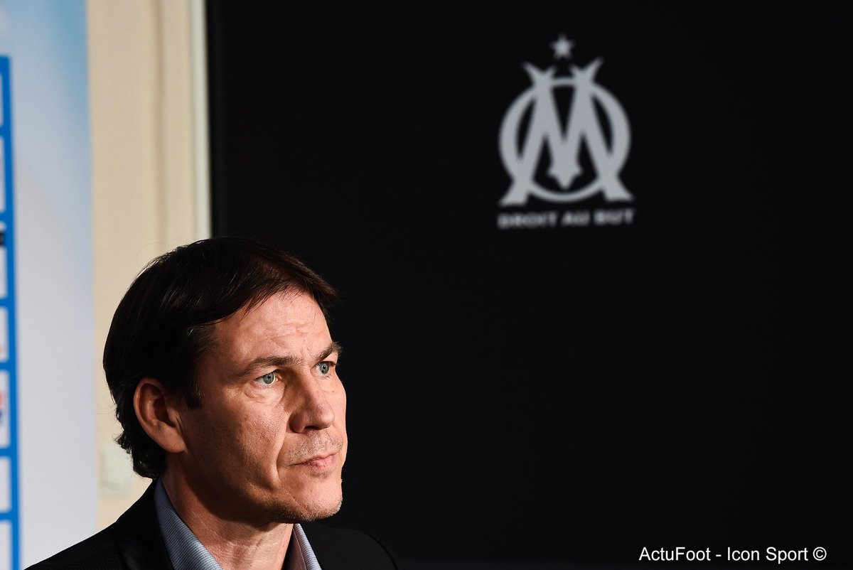 ActuFoot_'s tweet photo. Rudi Garcia : "Marseille, on voit bien que les gens respirent OM et c’est juste magique. À nous d’être à la hauteur de cela !"
(@laprovence) https://t.co/GgHGt3uhGJ