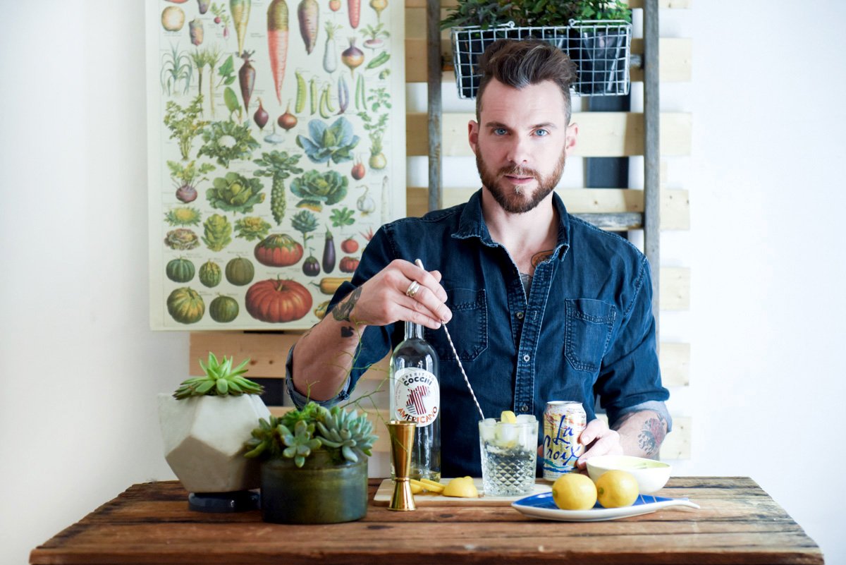 SirensScoundrel's tweet photo. A Summer Breeze makes you feel fine...delicious summer spritzer recipe from @FormulaSwan up today!!~ https://t.co/inQYEx4sj5 @enjoyLaCroix https://t.co/rsFFHRMXs8