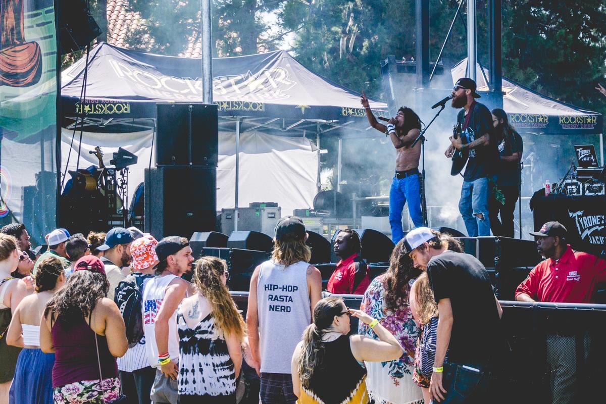 Thank you to our Day 1 artists for coming out and playing the first annual High and Mighty Fest! <a href="/NOAHJVMES/">NOAHJVMES.eth</a> <a href="/TyronesJacket/">Tyrone's Jacket</a>