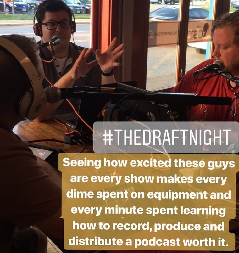 mattdecrevel's tweet photo. No need to caption. Just love here. #theDraftNight #drafting #app #football #fantasyfootball #fantasy #instagram https://t.co/Py8O8Q6jw1 https://t.co/H6nVakCSoG
