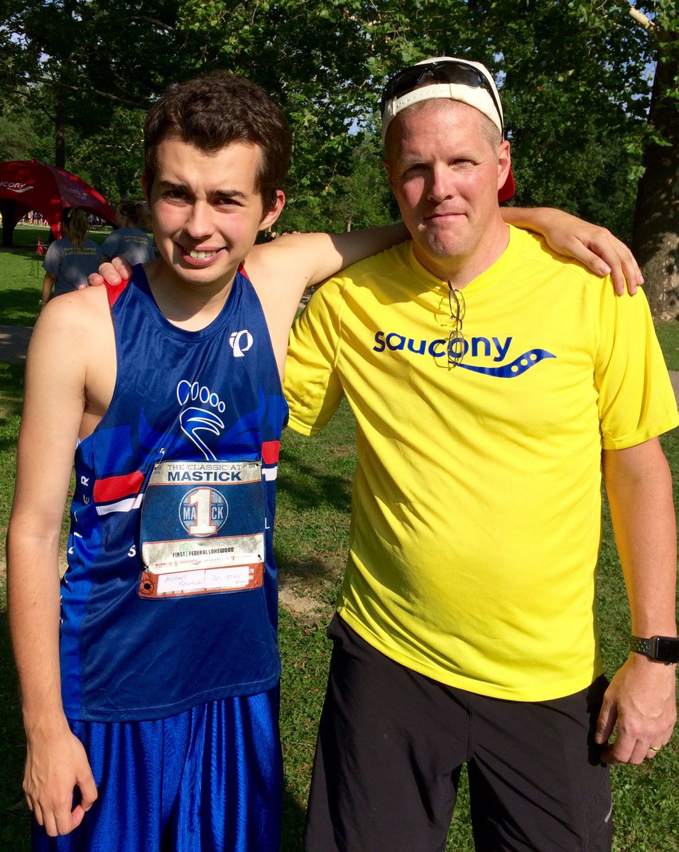 runnerlog's tweet image. Thanks John Nakel for a great event. The Classic at Mastic is a nice kick off to CC season.