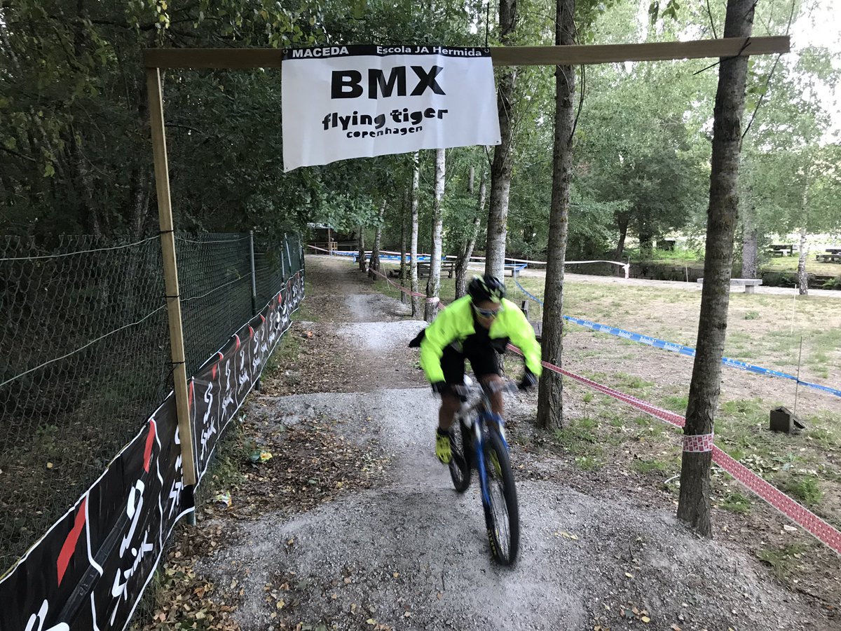 ccmaceda's tweet photo. Durante este fin de semana mas de 200 chavales emularan en Maceda a los @pablorguezguede @Josehermida en el MiniBTT de Maceda #cantera https://t.co/UBiBw13n3A