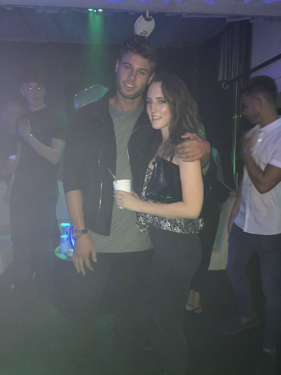 CloAbbie's tweet photo. @_alexbeattie it was so lovely to meet you Friday night at pure!! ❤️ https://t.co/r4Z0Ki6m07
