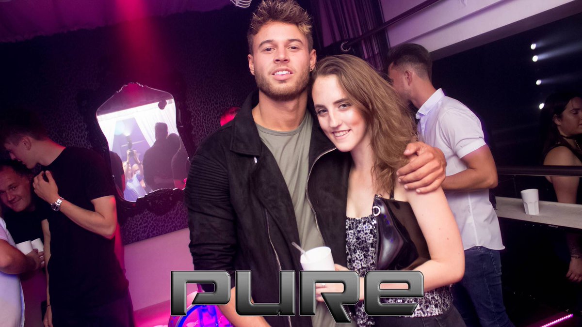 CloAbbie's tweet photo. @_alexbeattie it was so lovely to meet you Friday night at pure!! ❤️ https://t.co/r4Z0Ki6m07