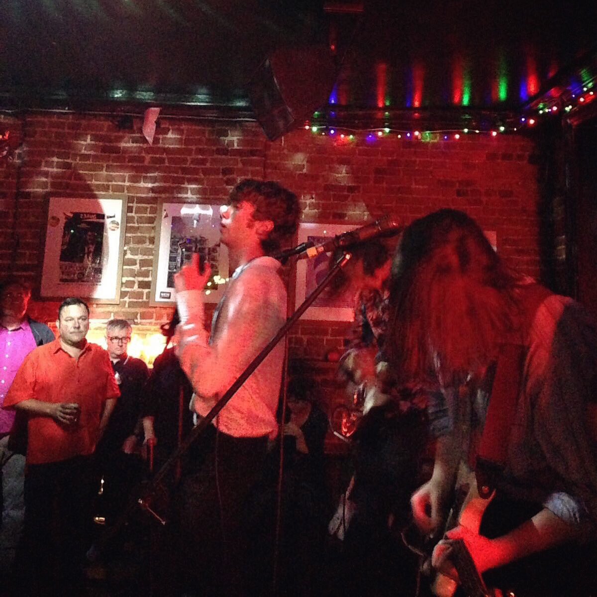LNSource's tweet photo. London's #485C smashing their SOURCE set 👊 #NewMusic #LiveMusic https://t.co/iWSCFsXzhY