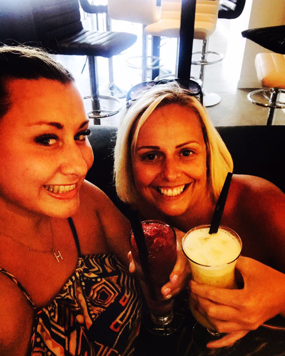 Simone Turner tweet media