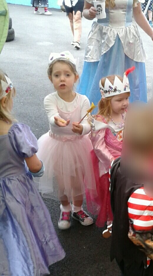 burleigh_house's tweet photo. Our Preschool Pirates and Princesses had lots of fun at the Leavers' Party this afternoon! We searched for buried treasure! #newfp https://t.co/qFV1iesXTu