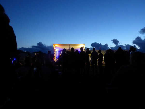 whatsondevon's tweet photo. Amazing #Devon music festival @elevationdevon
Local bands + an awesome set from #MungoJerry 
#AlrightAlright
#BabyJump
#InTheSummertime https://t.co/E6pdFyrmO7