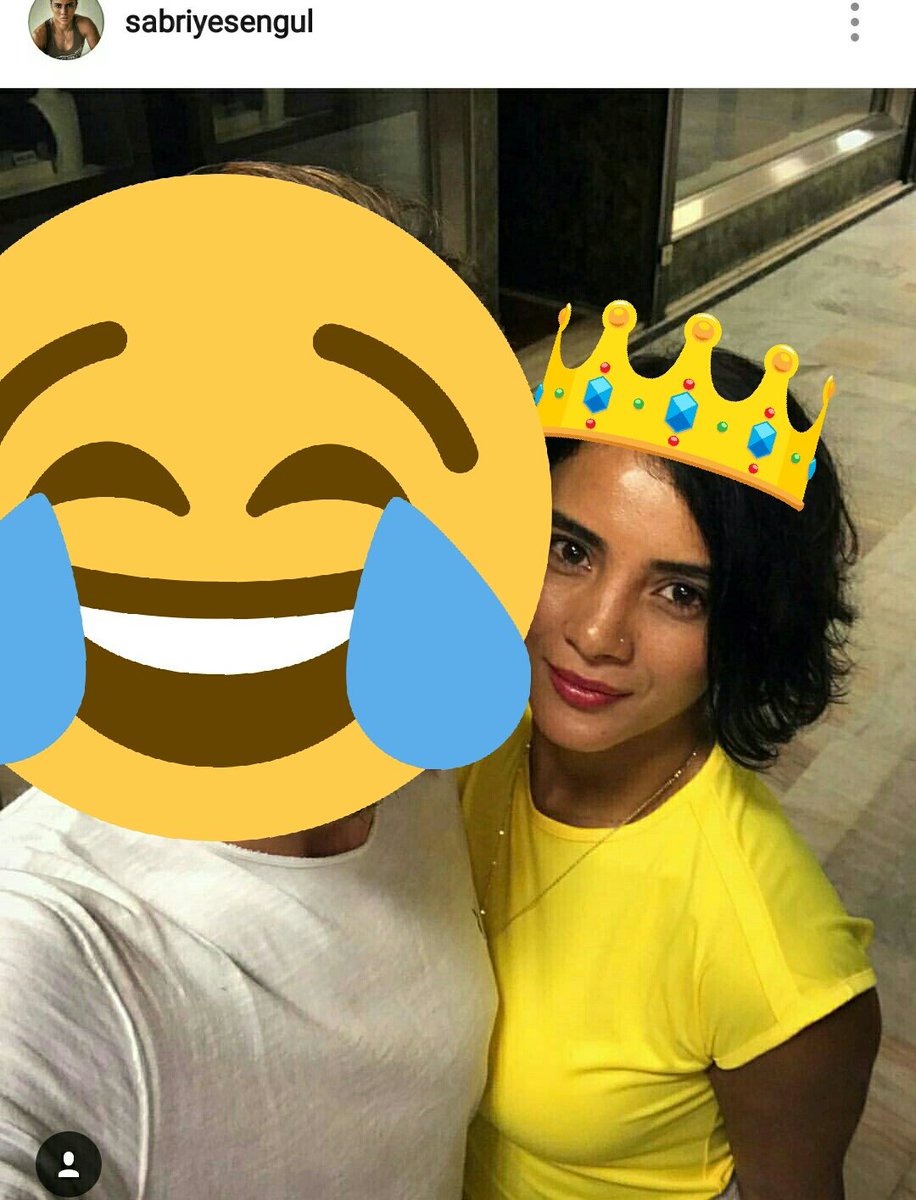 Seni seviyorum gülüşü güzel kadın böyle çok daha güzelsin 👑 <a href="/sabriyesengul/">Sabriye Şengül</a>