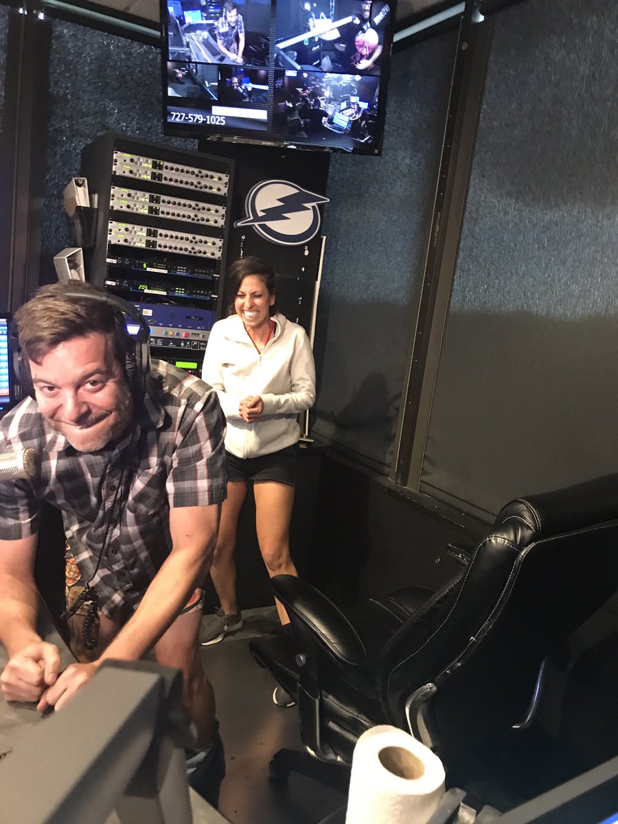SethKush's tweet photo. Good Afternoon @DrewOnTheRadio @AnnaHummelRadio https://t.co/2es6Pdbem4
