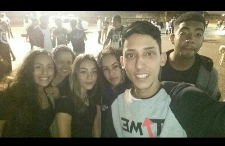 BiancaS24771482's tweet photo. #TimeDoAlto ❤😍 https://t.co/W4LYEujOG5