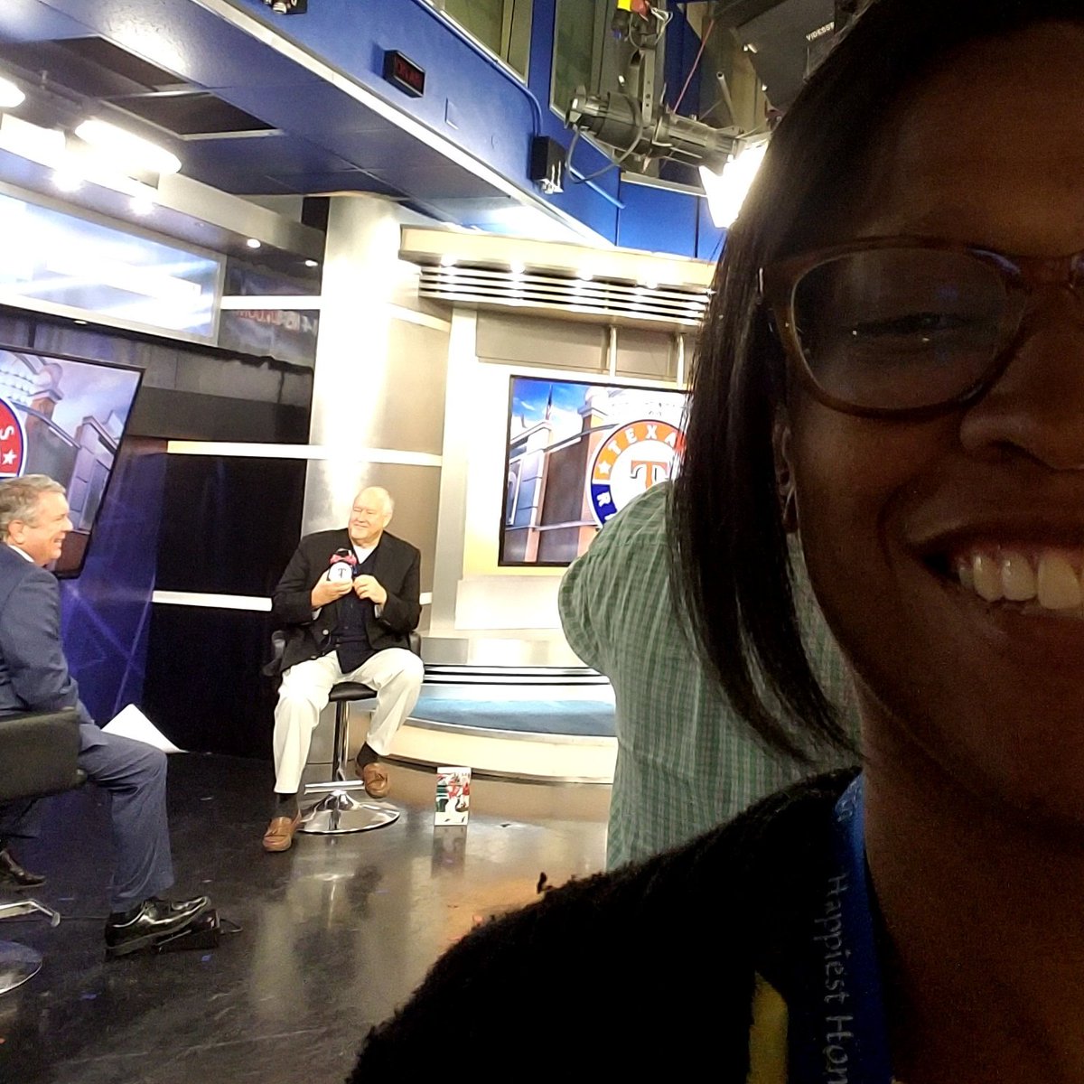 elmotweet's tweet photo. Because my work selfie of #ChuckMorgan is sooo awesome. #WorkPerk #RangersFan https://t.co/MkT81AiTlH