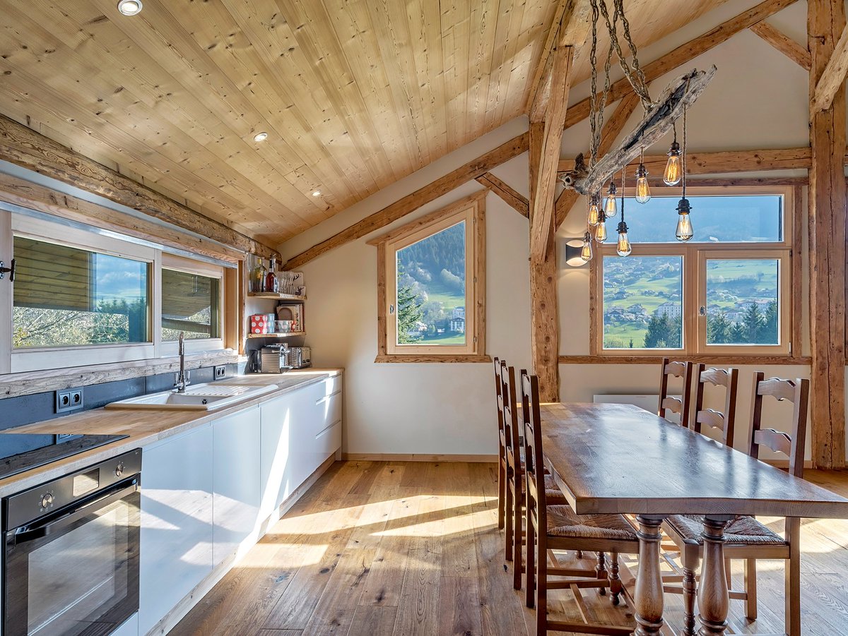 <a href="/alpschalet1819/">Alpine Chalet 1819</a> room with a #Views #alpinechalet #mountainbiking #sking #London #Switzerland #Belgium #Hollanders #Holiday #love #funrelax
