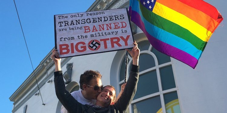 outmagazine's tweet photo. LGBTQ Organizations Are Suing @POTUS On Behalf of 5 Trans Soldiers: https://t.co/vv8RGb9U1z https://t.co/IFE6na5h71