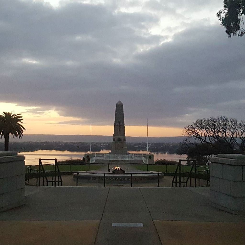 perthstorm's tweet photo. State War Memorial at Sunrise
#kingsparkandbotanicgarden #kingspark #statewarmemorial #sunrise #sun7 #justanother… https://t.co/rY05solWUp https://t.co/Y9KVkUZlDg