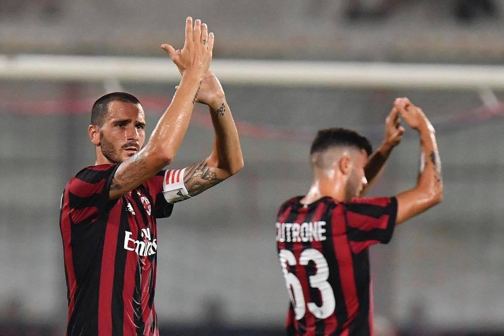 bonucci_leo19's tweet photo. 👏🏻👏🏻 Grazie per l’affetto Catania! Adesso pronti per il @fcshkendija in Europa League // Thanks for the love, Cata… https://t.co/O2pz1XsU26 https://t.co/QMUa0ifCwc