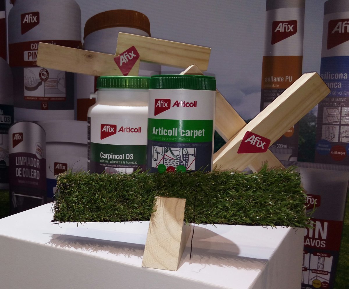 ARTECOLA_Chile's tweet photo. Adhesivos para Madera=Carpincol D3... Pasto sintético/Alfombra/Vinílico=Vinílico @Chilemat @EspacioRiesco #afix #adhesivos #pega #FERIA https://t.co/373XZcdSyL