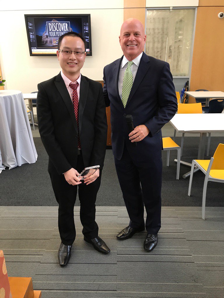 Award for Research Excellence. Linh Le