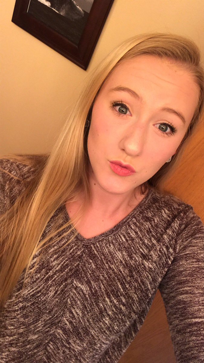 Countryriding's tweet image. Because this lipstick is life