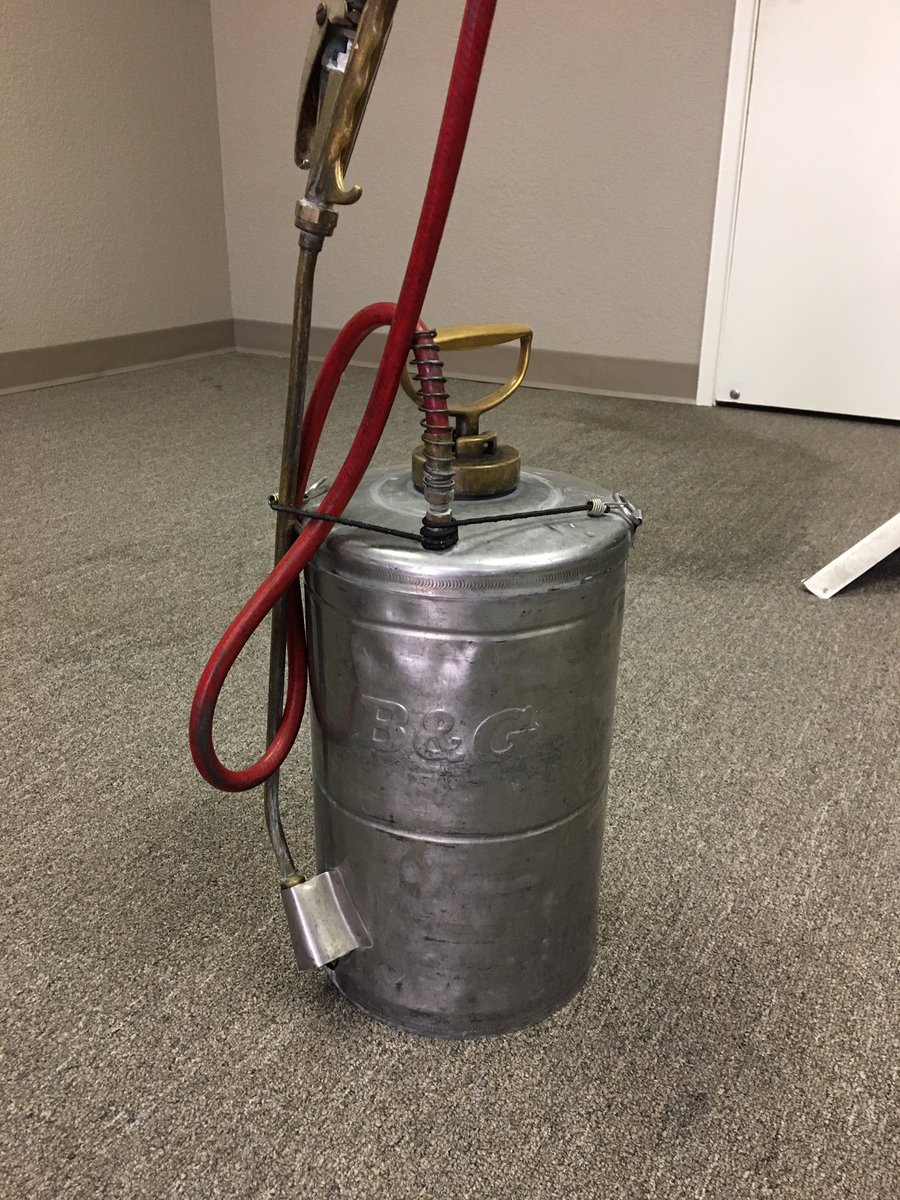CardinlCarpetAZ's tweet photo. Can I be your carpet cleaner?   #CarpetCleaning #TileGroutCleaning #6026781536 #Schemma #GoogleMyBusiness #Seo #Sem #Senuke #ILoveMyJob https://t.co/gzwJYS5cKr