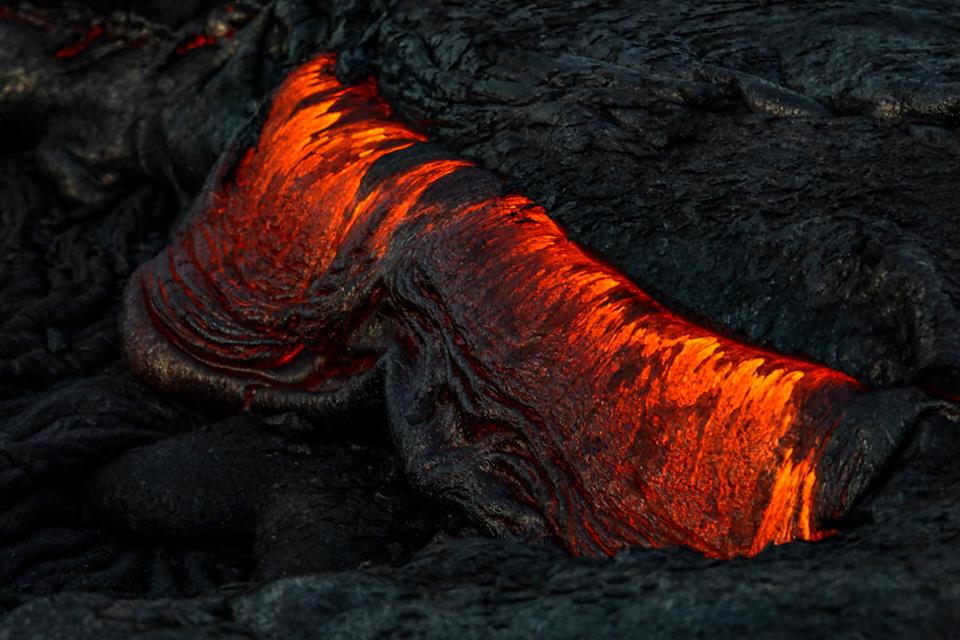 VolcanoJeannie's tweet photo. Hope everyone is having a super-happy, LAVA-ly day!!!
8 AUG 2017. 61G lava flow, Kilauea, Hawaii.
IMAGES: By #JohnTarson, @epiclavatours https://t.co/vponYq2OqE