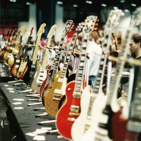 OCWeeklyStreet's tweet photo. Calling guitar enthusiasts, the Cal World Guitar Show is coming, Aug 19 &amp; 20  Buy, Sell or Trade @amigoguitarshow  https://t.co/B6Y0asUufH https://t.co/QuSHLUBY4i