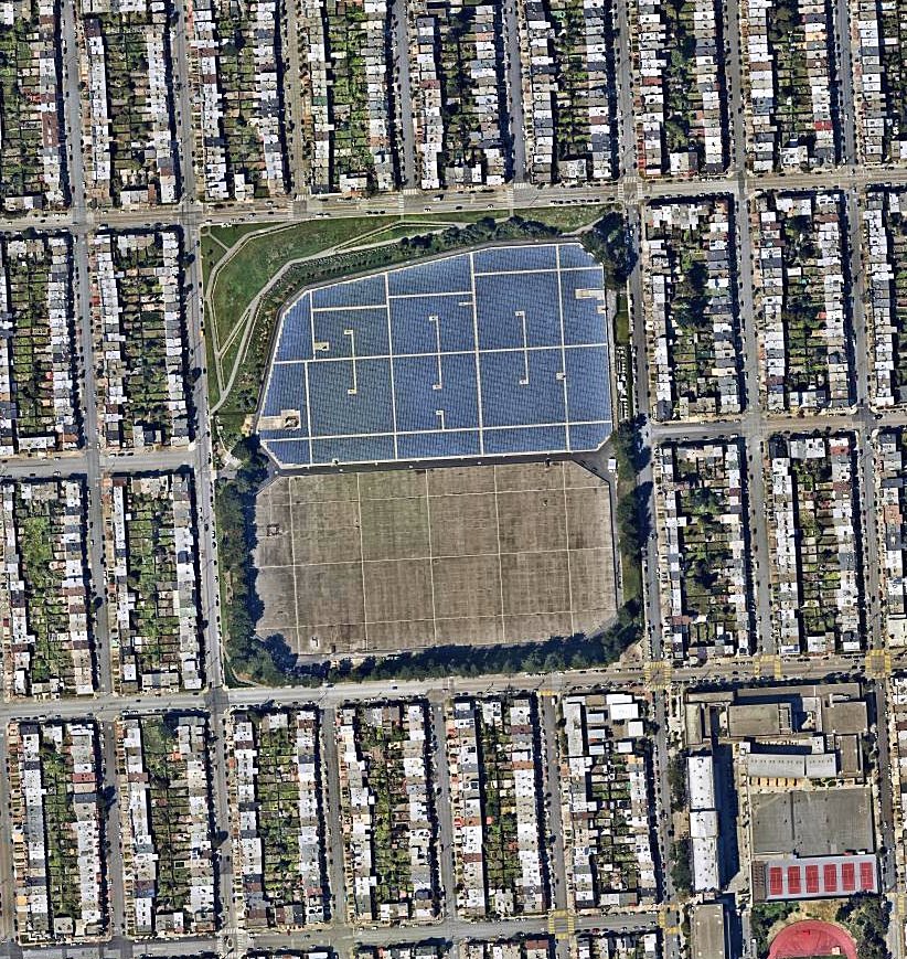 GutterScope's tweet image. It&apos;s #wayupwednesday and the Sunset Reservoir is soaking in the #bayarea sun. This 80kW PV solar system spans approximately 8,000 sq ft.