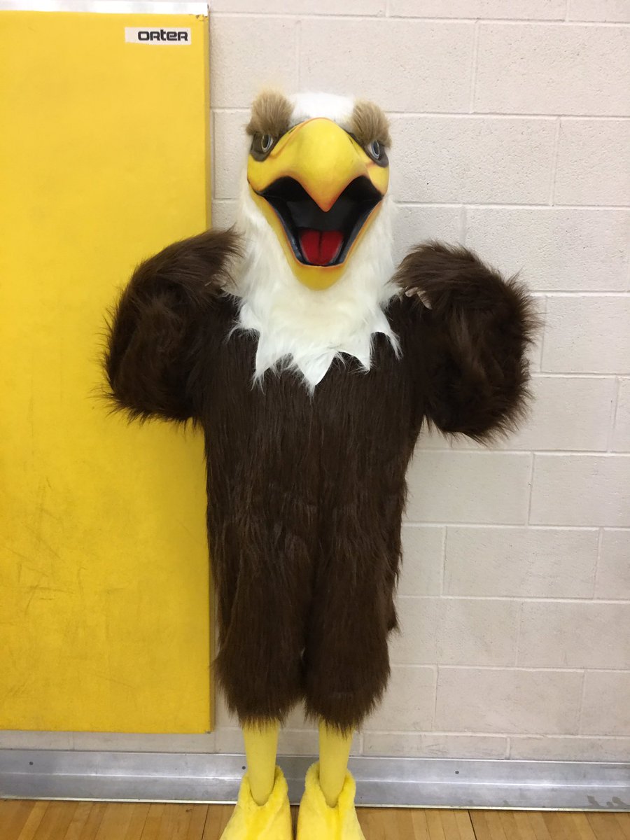 IndianSpringsMS's tweet photo. 5th Grade Eagle Training Camp #ISMSforce https://t.co/HpWVMUi4SE