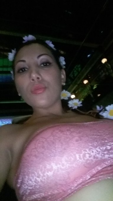 Dulces sue&ntilde;os para los que se van ya &aacute; la camita y una buena noche para los que curramos toda la noche<a href="/tag/sweet"class="tags"><span>#sweet</span></a><a href="/tag/kiss"class="tags"><span>#kiss</span></a>