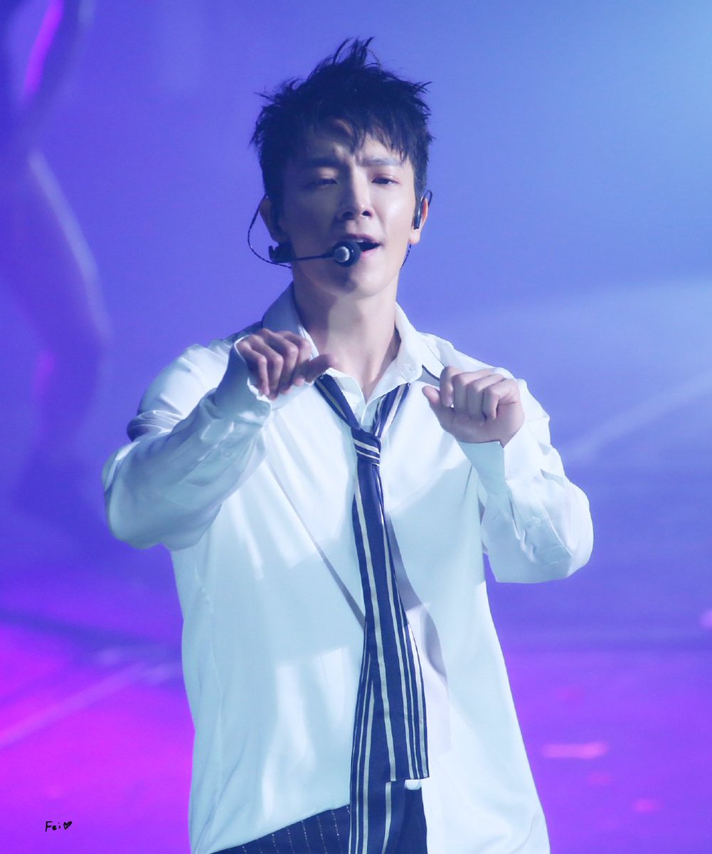 Only4Donghae_'s tweet photo. 【NEW PIC】(From 170805) #SMTHK - #Donghae (6)~ o(〃^▽^〃)o*
Cr: 等小赫海回来-_- https://t.co/ykofrS5Iyl