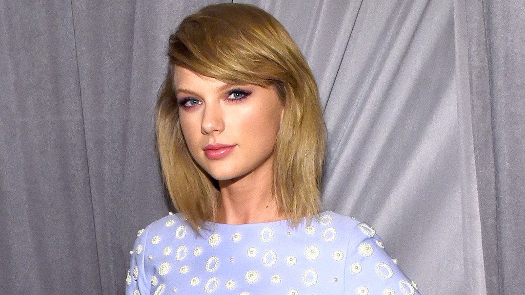 Musacian's tweet image. Taylor Swift's Mom Says She Didn't Want Alleged Groping to Define Daughter's Life on Day 3 of Trial #music #news #promote