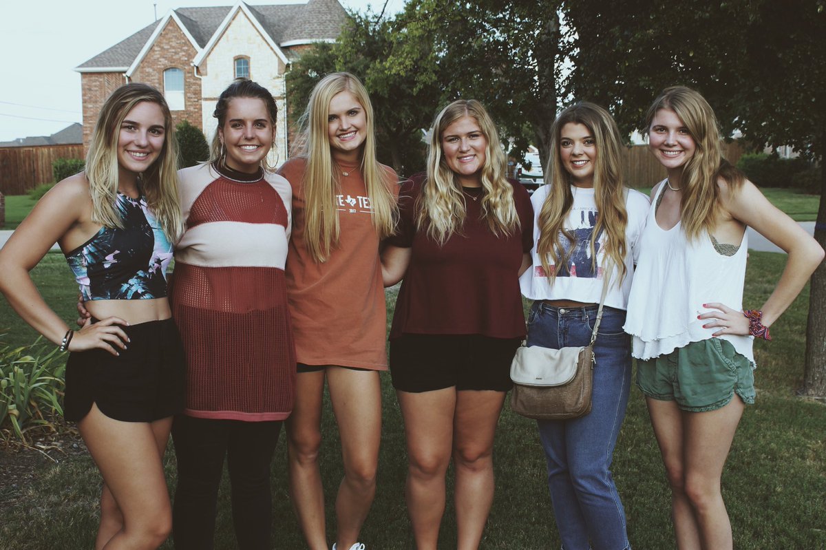 cliché "I'm gonna miss these girls" post (but not too much bc I'm going to be visiting every weekend)