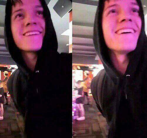 ActoresMarvel's tweet photo. TOM HOLLAND ❤️actor intérprete de Spiderman homecoming 
#SpiderManHomecoming 
#LluviaDeFondos #LluviaDeFondosMarvel #TomHolland #Perfect 😍❤️ https://t.co/CTgFIhUWMl